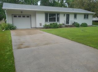 1509 N 6th St, Montevideo, MN 56265