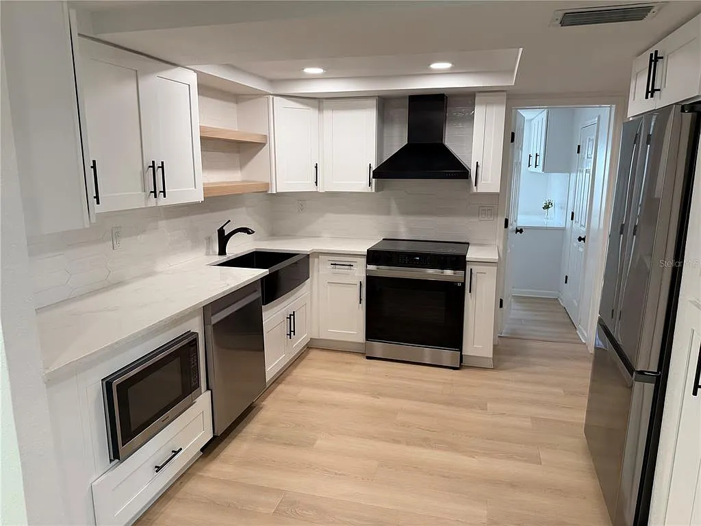 2 bed, 2.0 bath, 1236 sqft, $1,650 — Photo 2