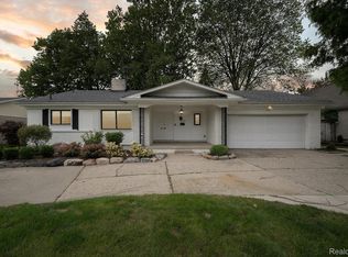 24823 Templar Ave, Southfield, MI 48075