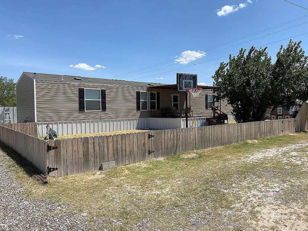 203 Brooke St, Grandfalls, TX 79742 Zillow