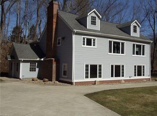 2640 Dodd Rd, Willoughby Hills, OH 44094