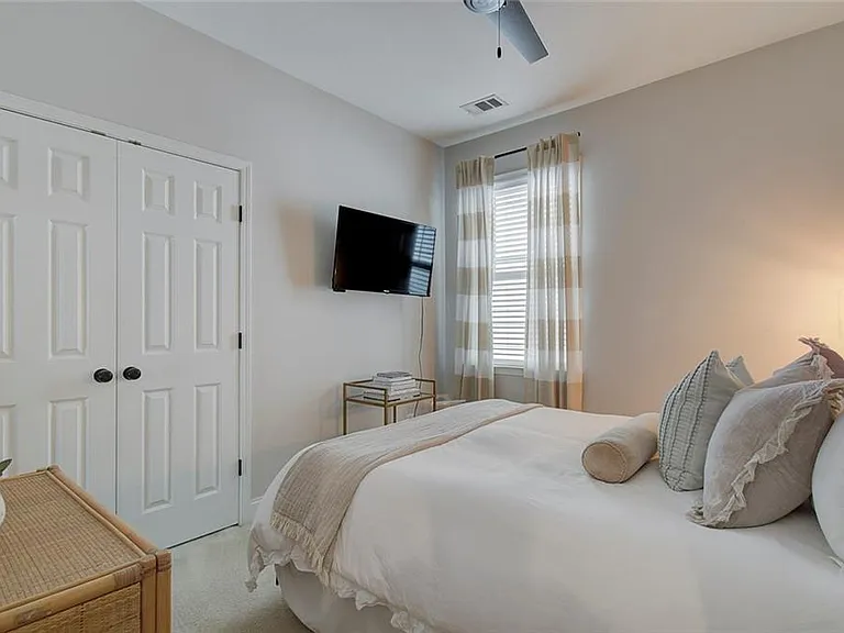 3822 Carriage House Dr — Photo 16
