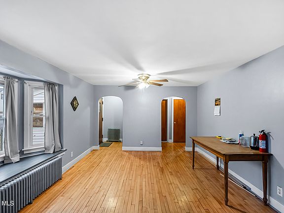 5th image of 16 Lake Road