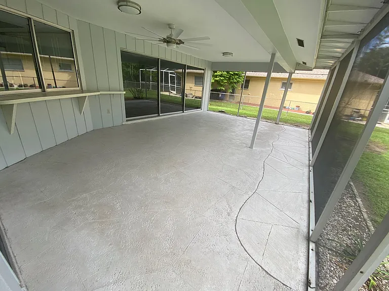 5097 Greenbriar Dr — Photo 24