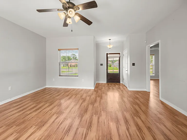 48317 Fox Hollow Blvd — Photo 8