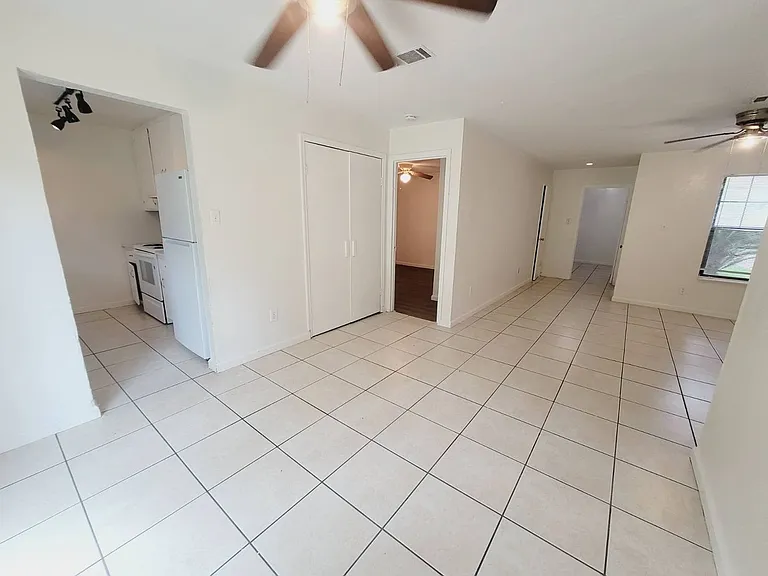 3209 Hester Dr — Photo 8