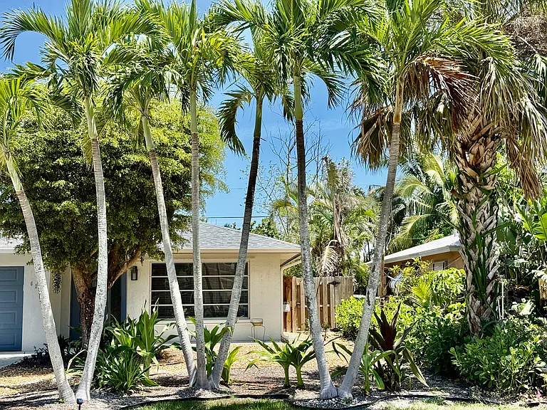 Street View just like your in the keys