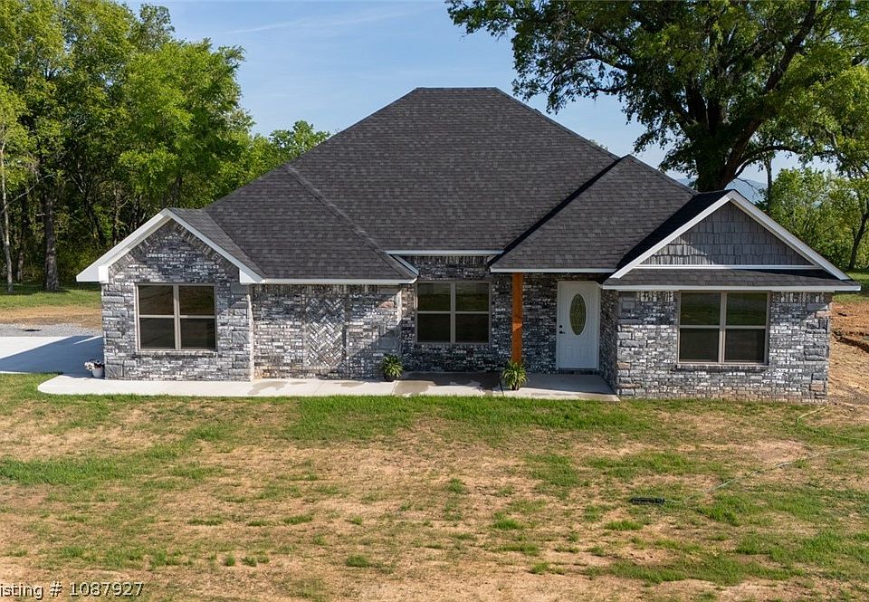1st image of 113 Rock Creek Dr