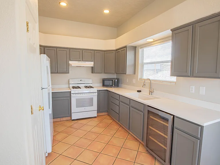 2656 Bearcat Dr — Photo 6