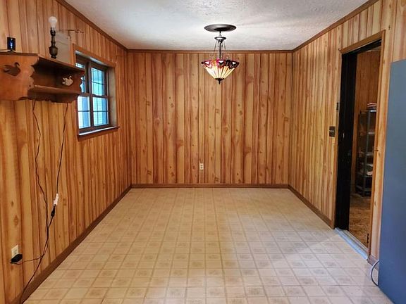 2nd image of 119 Allen Ave