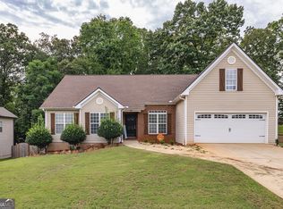 57 Terrace Ridge Dr, Commerce, GA 30529