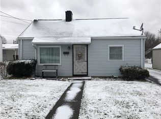 652 Carnegie Ave, Sharon, PA