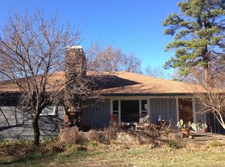 8 E Ranch Dr, Fayetteville, AR 72703