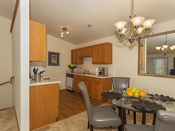 Dining Room & Kitchen