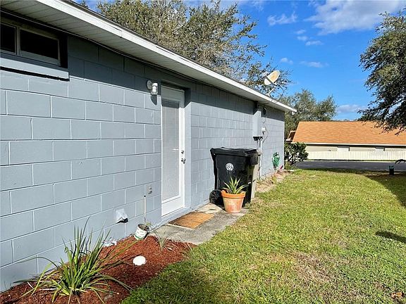 3rd image of 1104 Sheeler Hills Dr