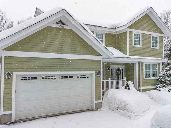 3rd image of 1 Lower Highlands Road