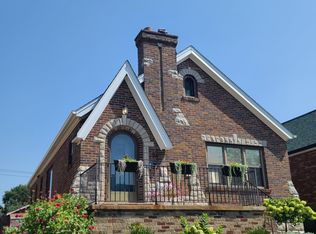 6209 Pernod Ave, Saint Louis, MO 63139