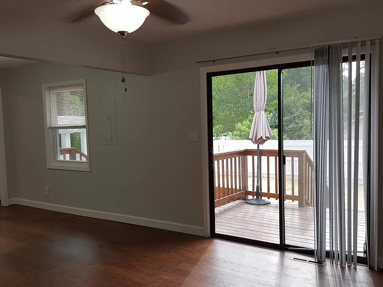 1221 Bethesda Rd — Photo 8