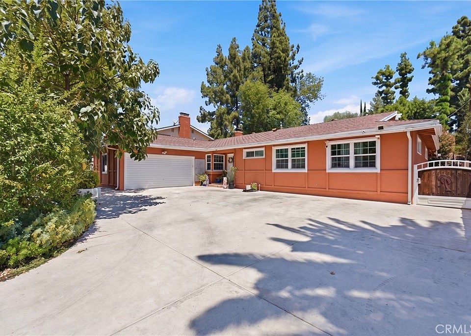 1st image of 8416 Fable Ave