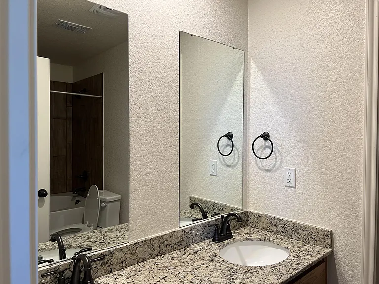 2420 Alterman Dr #A — Photo 11