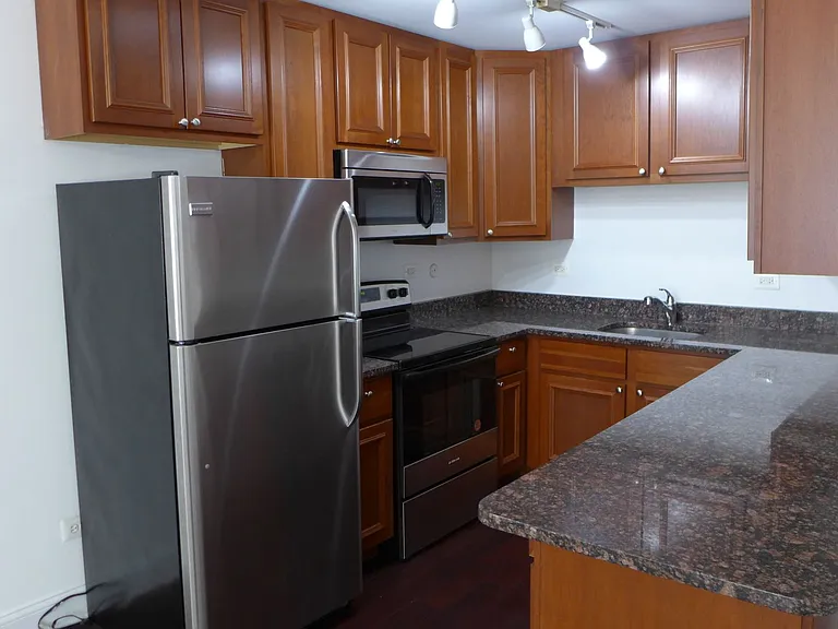 428 Scoville — Photo 7