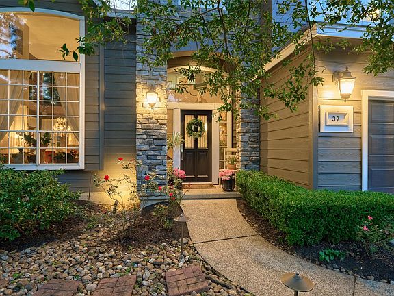 3rd image of 37 Pinepath Pl