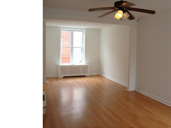 4th image of 2429 S Marshall St