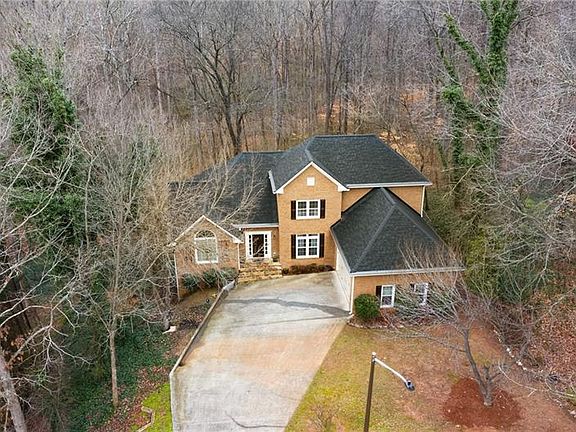 2nd image of 4641 Derby Ln SE