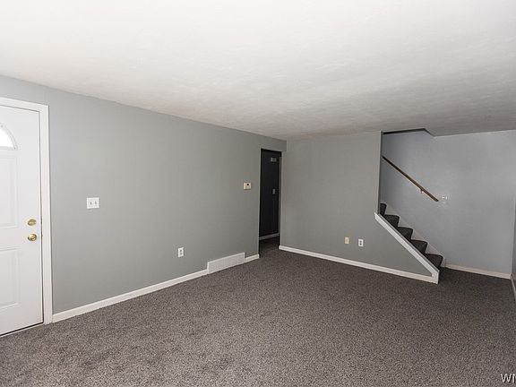 4th image of 63 Sprucewood Dr
