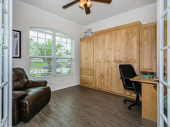 5th image of 810 Battersea Dr