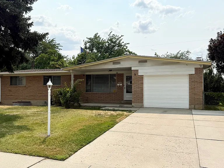 6884 S Bella Vista Dr — Photo 1