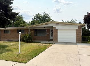 6884 S Bella Vista Dr, Salt Lake City, UT 84121