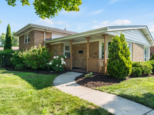 5016 W 107th St, Oak Lawn, IL 60453