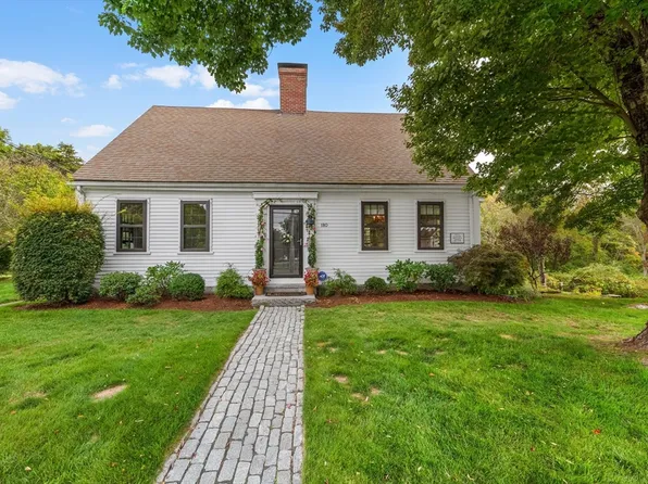 180 Elm St, Hanover, MA 02339