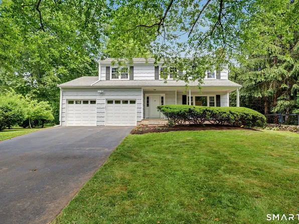 29 Coachlamp Lane, Darien, CT 06820
