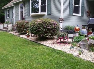 321 Dickinson Hill Rd, Russell, MA 01071