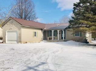 307 3rd St, Sunfield, MI 48890