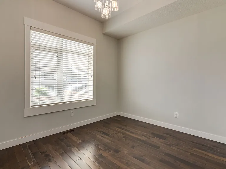 W Skyview Point Pl NE — Photo 13
