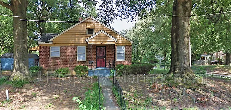 732 S Greer St — Photo 1