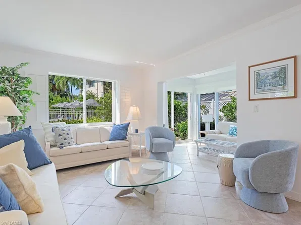 1930 Gulf Shore BLVD N #D101, NAPLES, FL 34102