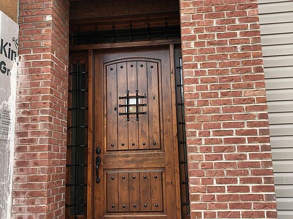 Entry door 