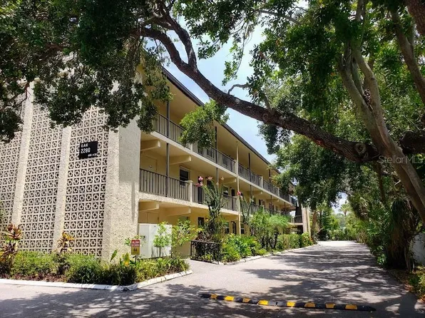 2280 Stickney Point Rd APT 413, Sarasota, FL 34231