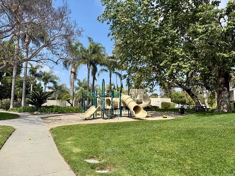 2632 Vista Del Oro — Photo 15