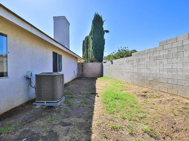 6300 Vonnie Ct — Photo 43