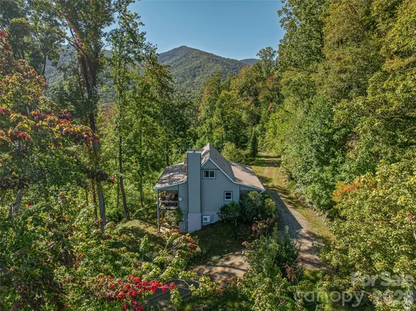 382 Black Oak Cove Rd, Candler, NC 28715