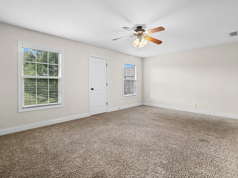 1093 Willow Cir — Photo 26