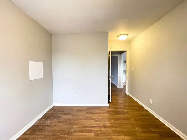 118 N Martin St — Photo 19