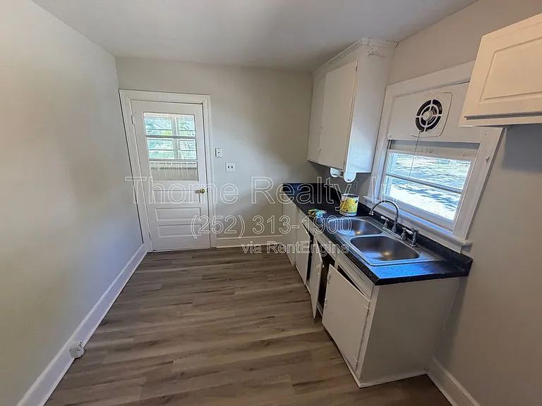 912 Nashville Rd — Photo 14