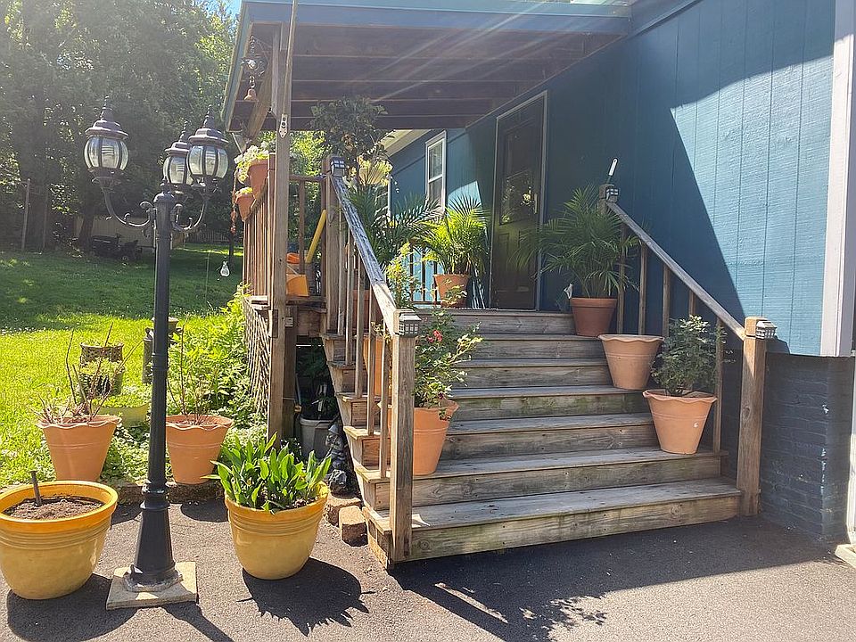 67 Lake Rd, Valley Cottage, NY 10989 Zillow