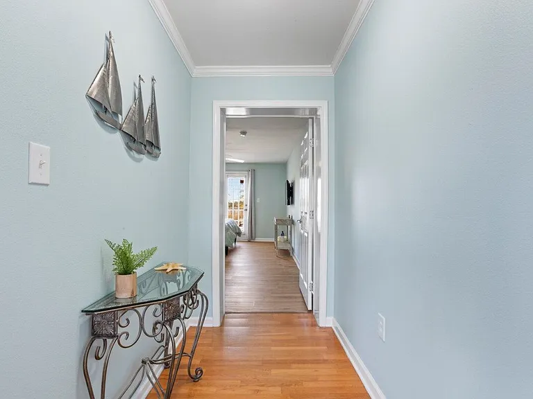 Beachview Dr — Photo 17